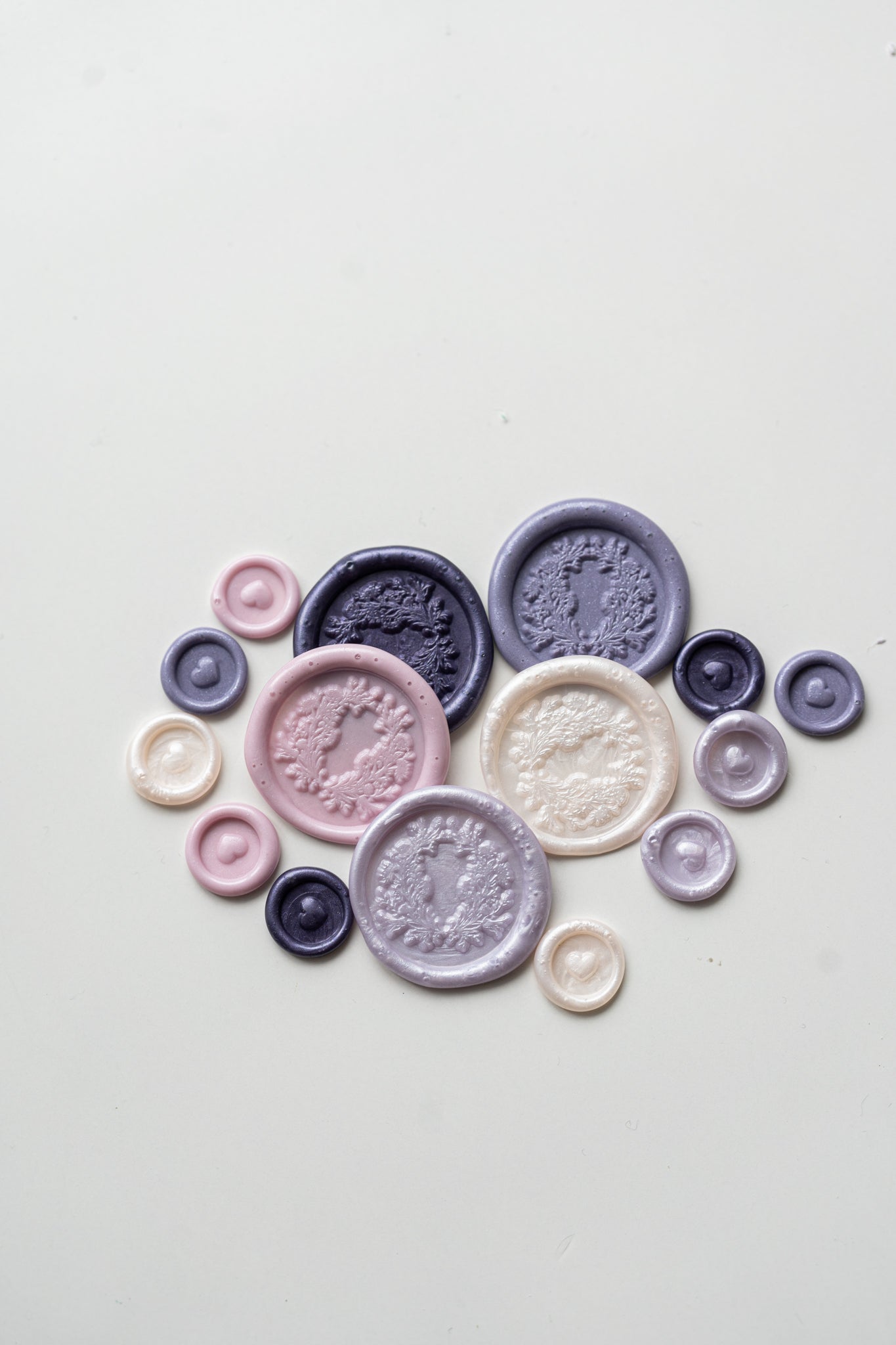 Wisteria Blooms Sealing Wax (Box of 5 Sticks)