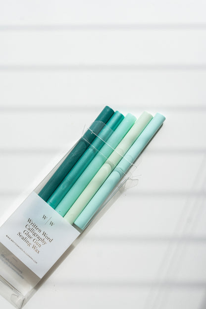 Deep Lagoon Sealing Wax (Box of 5 Sticks)