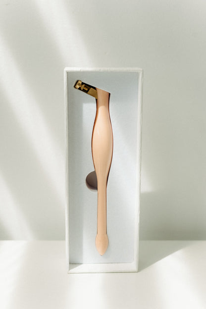 Blush pink universal calligraphy pen holder designed for modern calligraphy and interchangeable nibs.