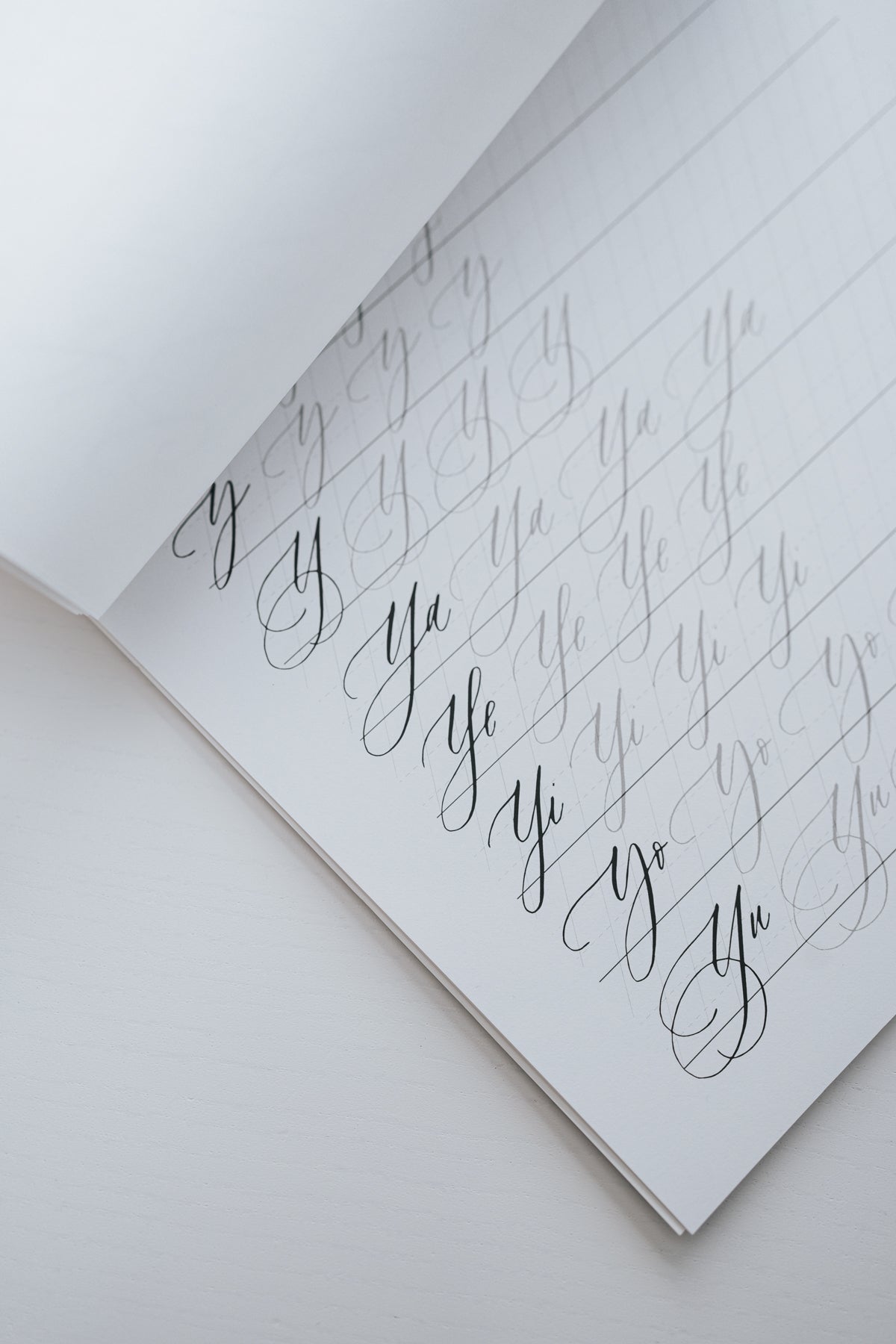 Uppercase Calligraphy Letters W